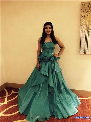 Aishwarya Rajesh Hot Stills