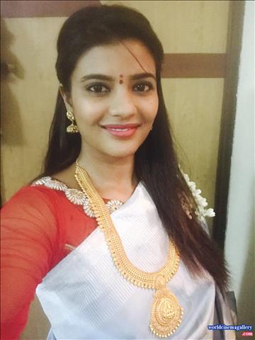 Aishwarya Rajesh Hot Stills