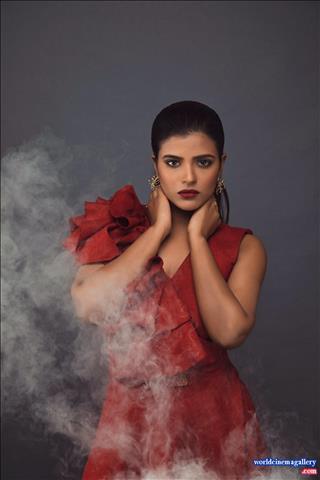 Aishwarya Rajesh Hot Stills