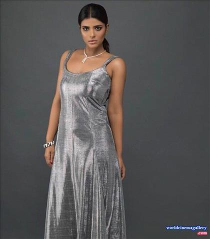 Aishwarya Rajesh Hot Stills