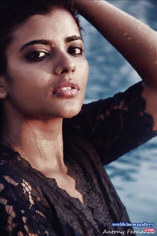 Aishwarya Rajesh Hot Stills