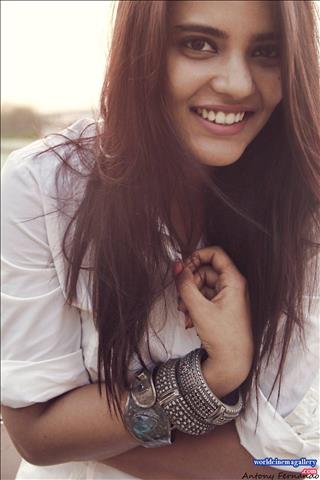 Aishwarya Rajesh Hot Stills