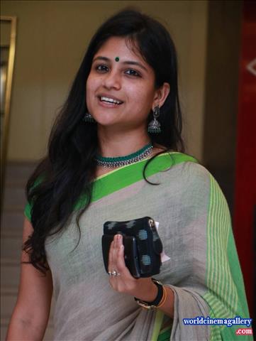Aruvi Heroine Aditi Balan Photo Stills