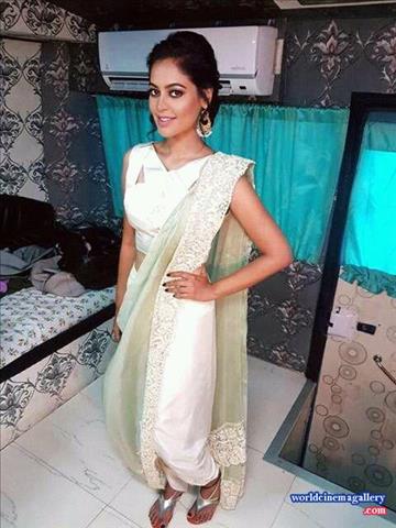 Bindu Madhavi Latest Stills