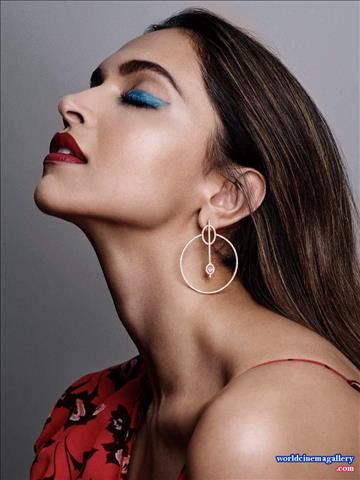 Deepika Padukone latest hot stills