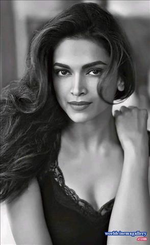 Deepika Padukone latest hot stills