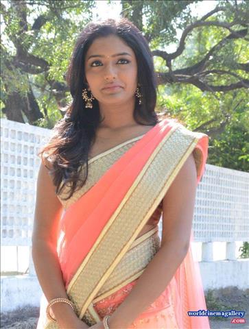 Eesha Rebba latest saree stills