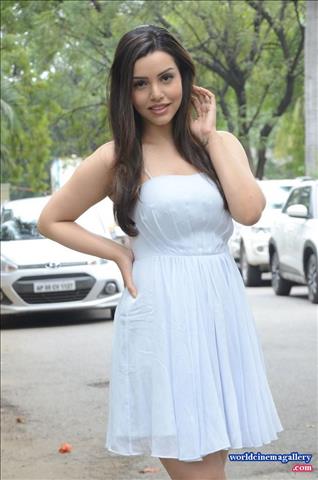 Kyra Dutt stills from Ego Movie Press Meet