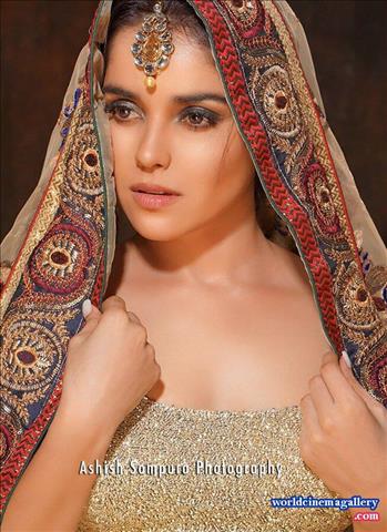 Pia latest Hot Stills