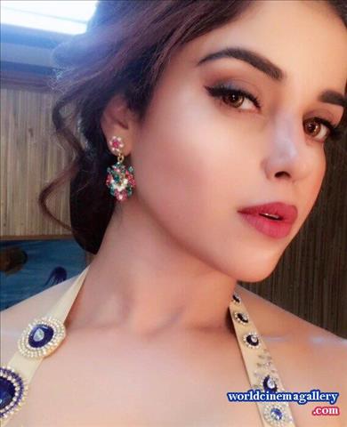 Pia latest Hot Stills