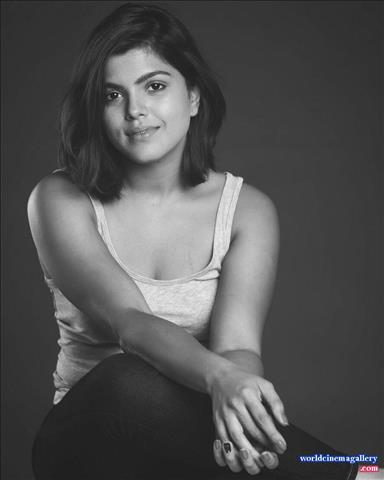 Pooja Devariya Hot Stills