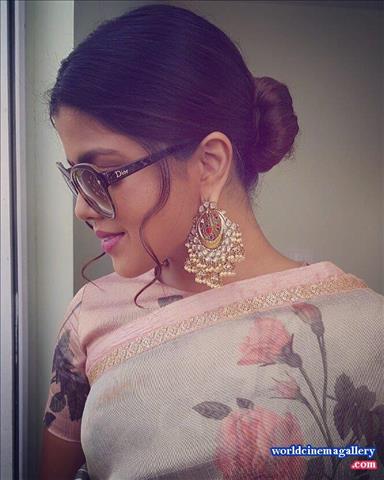 Pooja Devariya Hot Stills