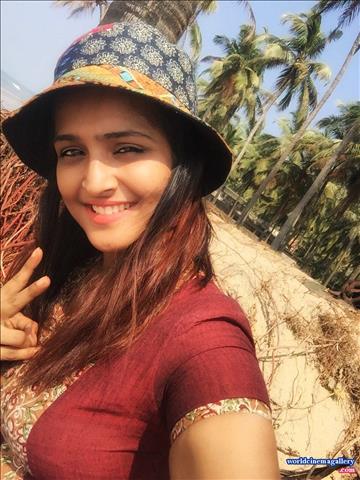 Ramya nambisan Cute Stills