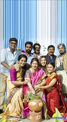 Shalini Pandey Pongal celebration in Red Saree