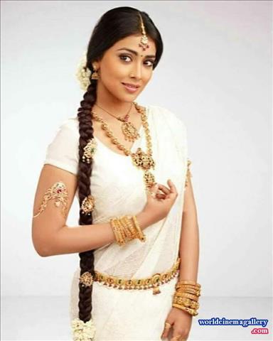 Shriya Saran white Saree stills