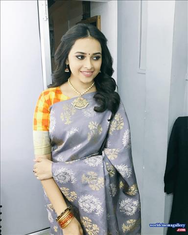 Sri Divya Saree Stills