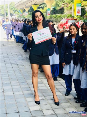 Sanjjana Galrani Hot Stills