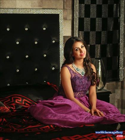 Sanjjana Galrani Hot Stills