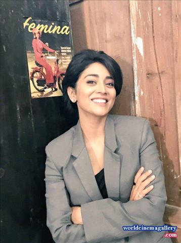 Shriya Hot Cleavage Stills