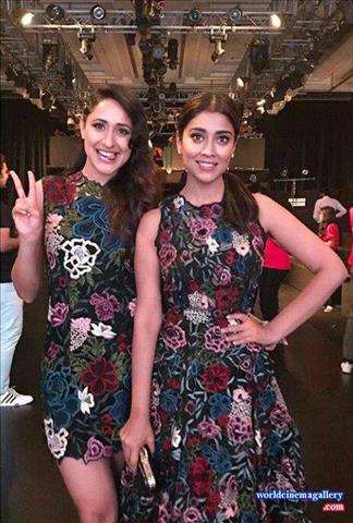 Shriya Hot Cleavage Stills