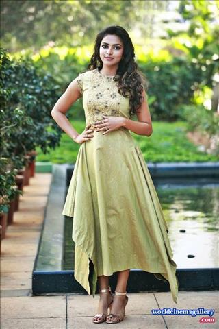 Amala Paul Latest PhotoShoot