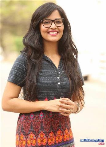 Anasuya Stills at Kshanam Movie Success Meet