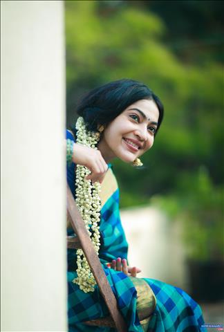 Anchor Ramya Saree Stills - World Cinema Gallery