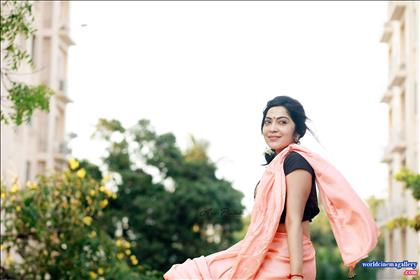 Anchor Ramya Saree Stills - World Cinema Gallery