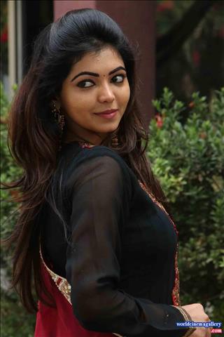 Athulya Ravi Latest Stills 