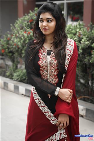 Athulya Ravi Latest Stills 
