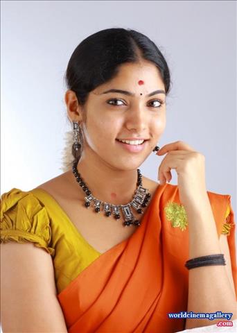 Banu Stills