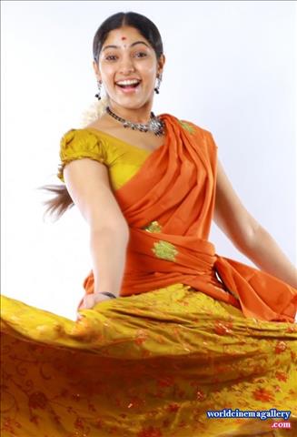 Banu Stills