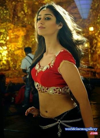 ileana d'cruz Hot in Nanban Movie Stills