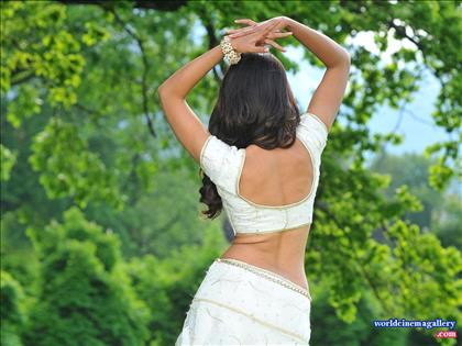 ileana d'cruz Hot Stills in White Dress