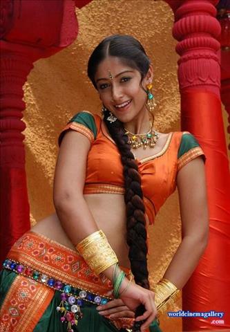 ileana d'cruz Orange Dress Stills in Munna movie