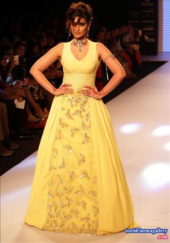 ileana d'cruz Ramp Walk Stills At IIJW 2015