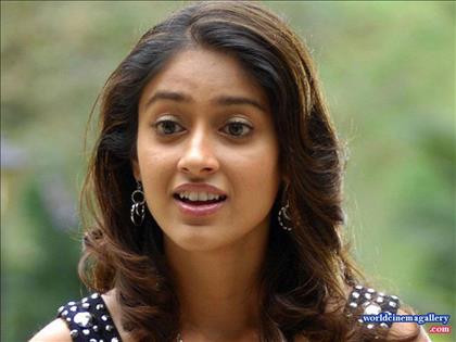 ileana d'cruz Stills in Devudu chesina manushulu movie