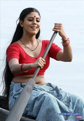 Iniya Hot Stills in Naga Bandham Malayalam Movie