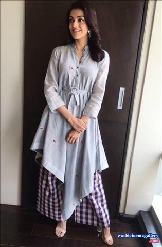 Kajal Aggarwal Hot Photoshoot Stills