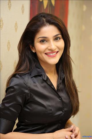 Madhumitha Hot Stills