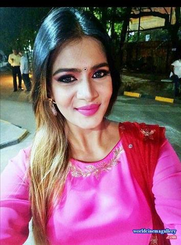 Meera Mitun from Thana Serntha kootam Stills