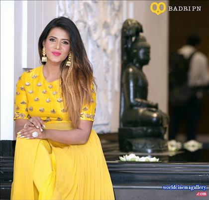 Meera Mitun from Thana Serntha kootam Stills