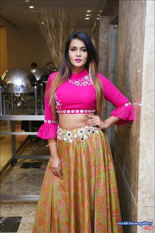 Meera Mitun from Thana Serntha kootam Stills