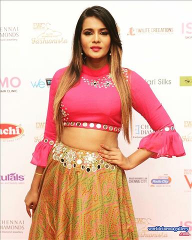 Meera Mitun from Thana Serntha kootam Stills