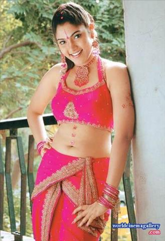 Muktha Banu Hot Saree Stills