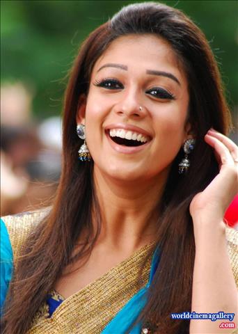 Nayanthara Stills in Super Kannada Movie