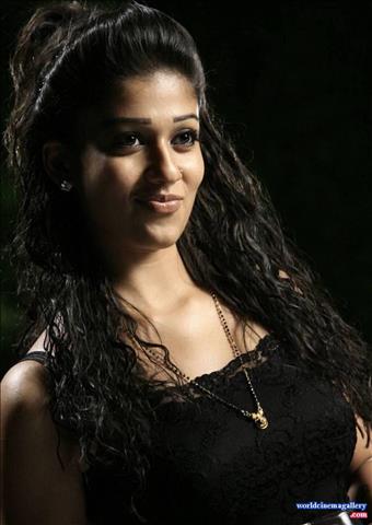 Nayanthara Stills in Super Kannada Movie