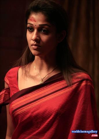 Nayanthara Stills in Super Kannada Movie