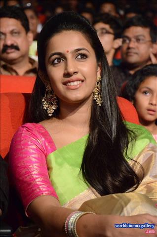 Niharika Stills at Oka Manasu Movie