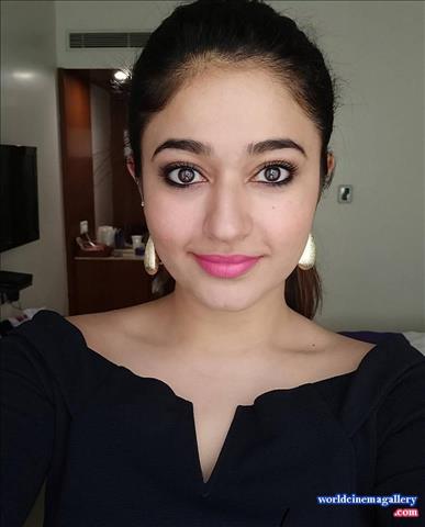 Poonam Bajwa Latest Stills - World Cinema Gallery